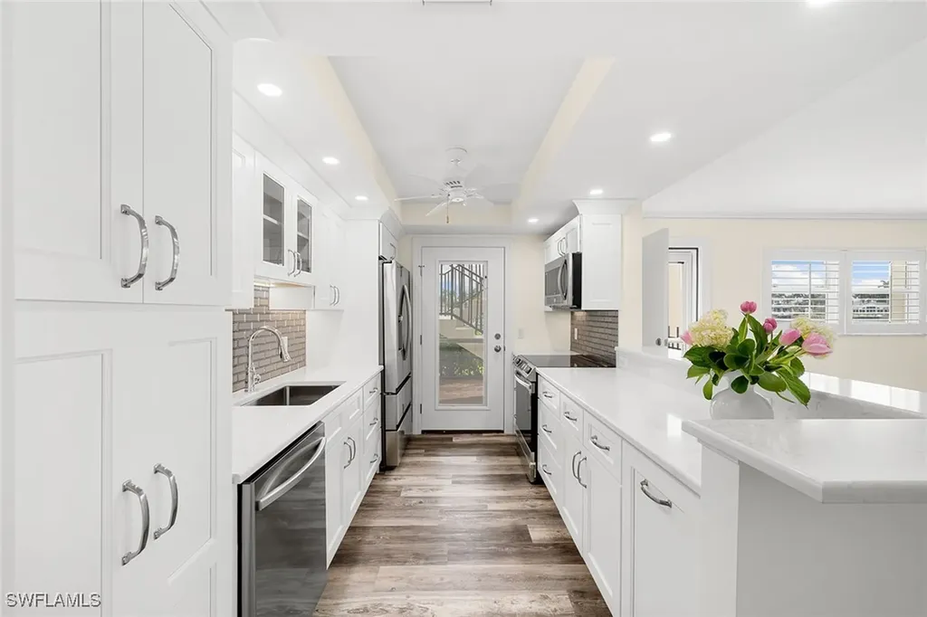 222 Harbour Drive Naples FL 34103