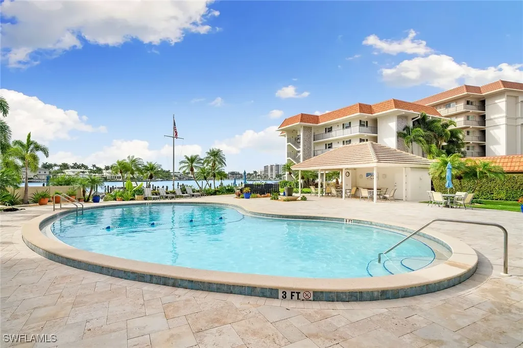 222 Harbour Drive Naples FL 34103