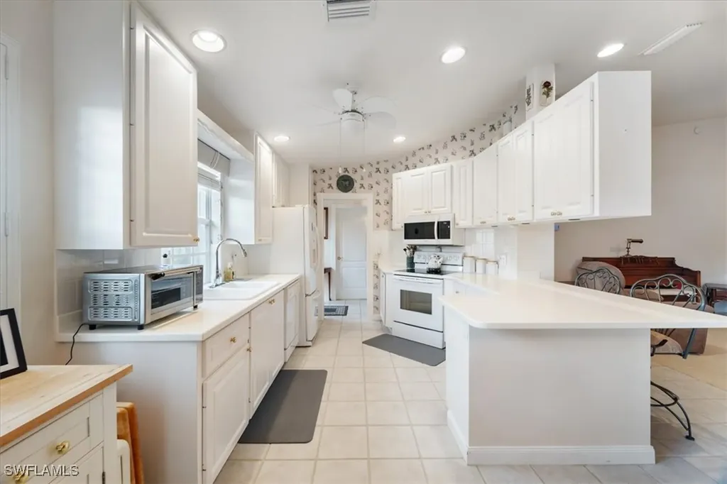 5756 Drummond Way Naples FL 34119