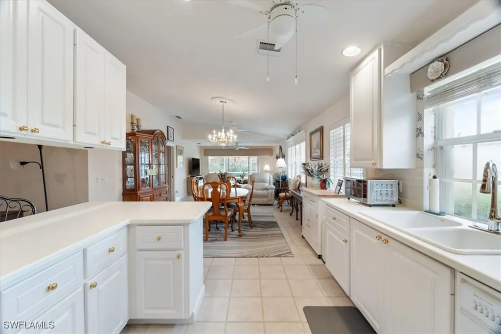 5756 Drummond Way Naples FL 34119