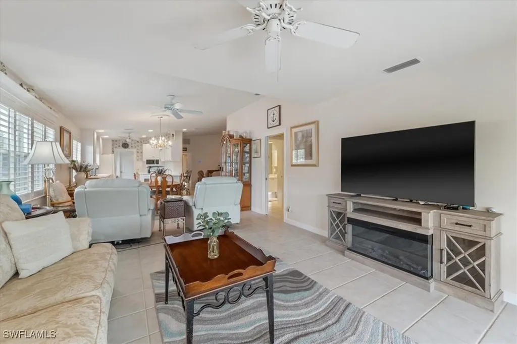 5756 Drummond Way Naples FL 34119