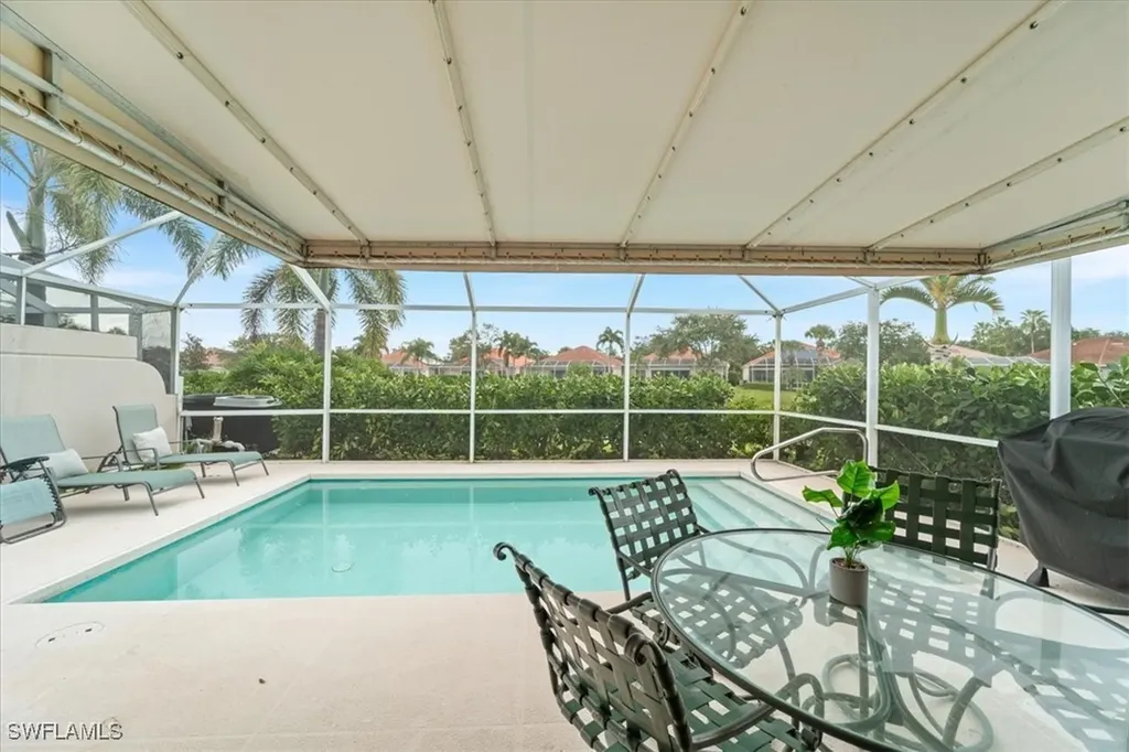 5756 Drummond Way Naples FL 34119