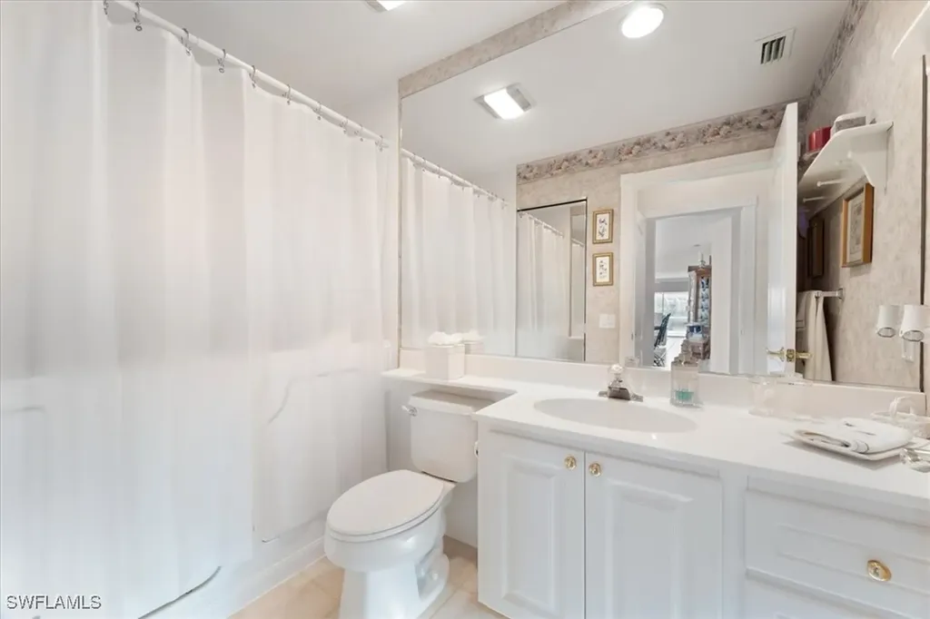 5756 Drummond Way Naples FL 34119