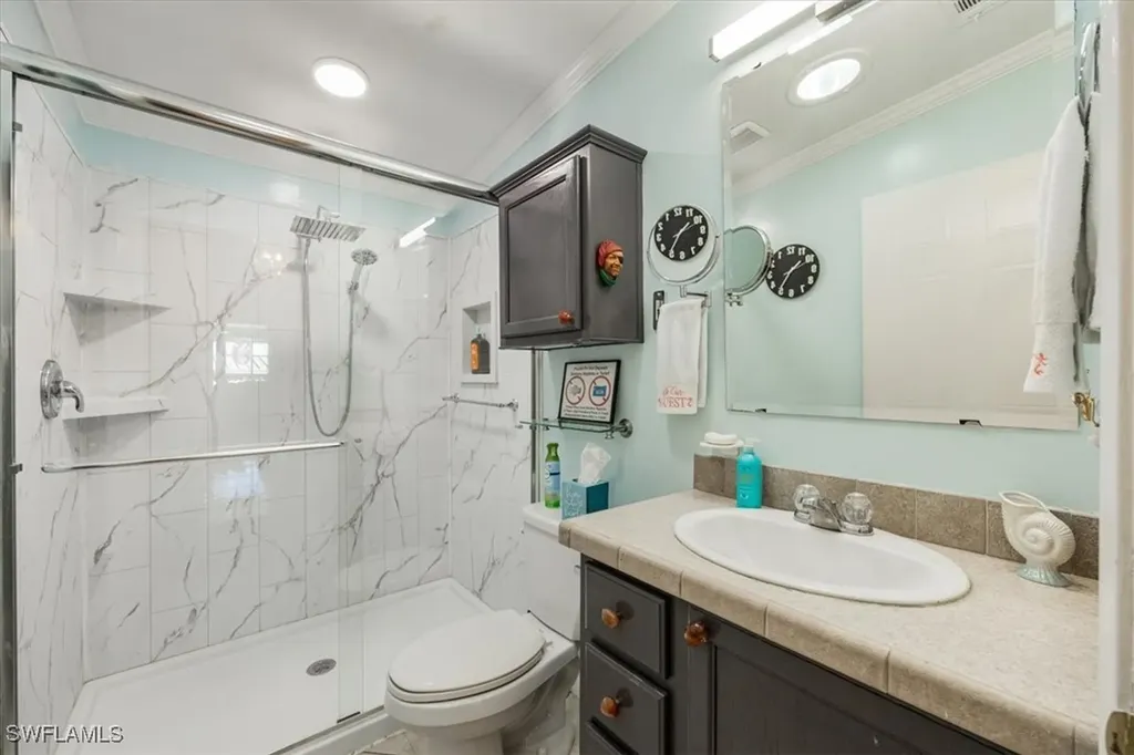 32 Sonderhen Drive Naples FL 34114-8210