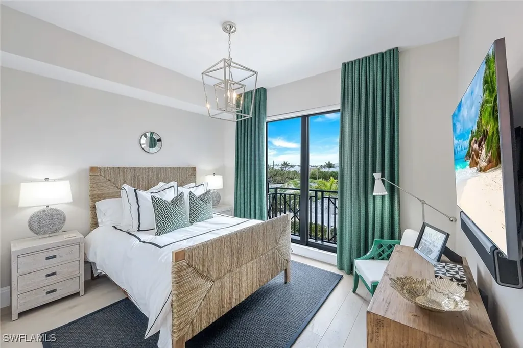 1135 3rd Avenue S Naples FL 34102