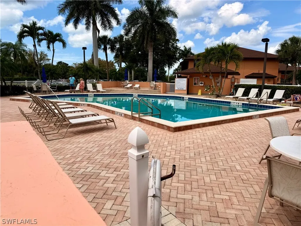 1516 Mainsail Drive Naples FL 34114