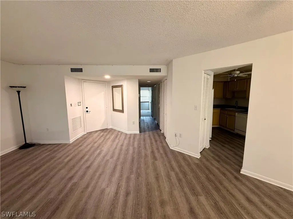 1516 Mainsail Drive Naples FL 34114