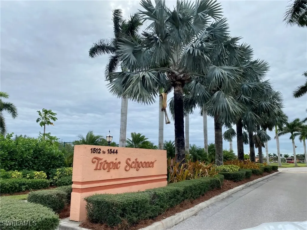 1516 Mainsail Drive Naples FL 34114