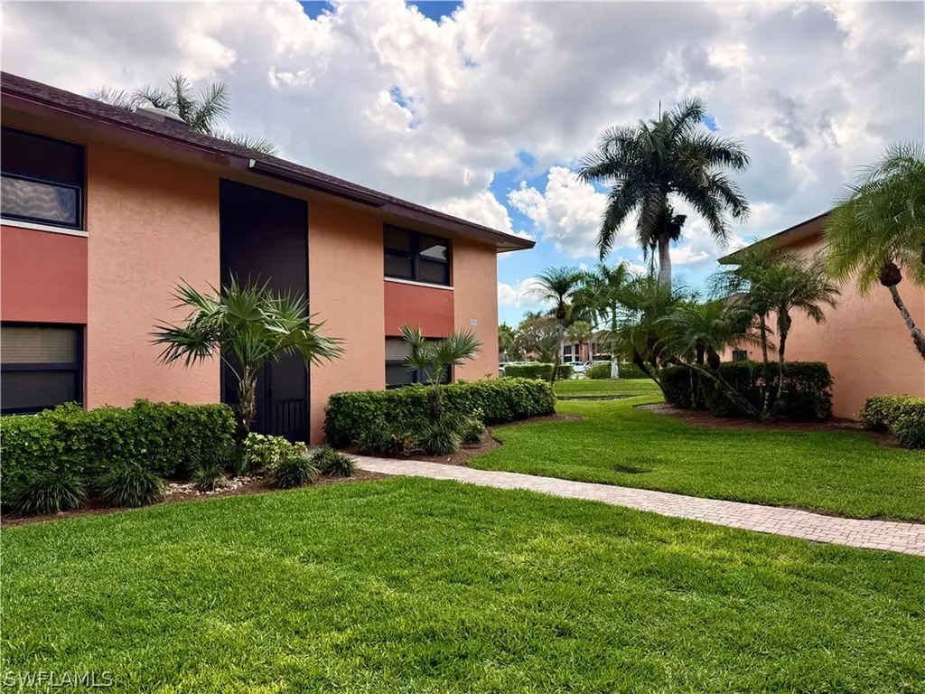 1516 Mainsail Drive Naples FL 34114