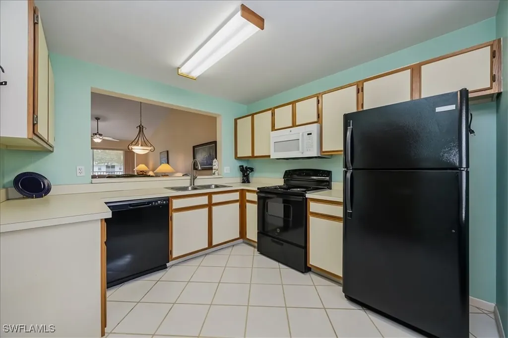 1343 Churchill Circle Naples FL 34116