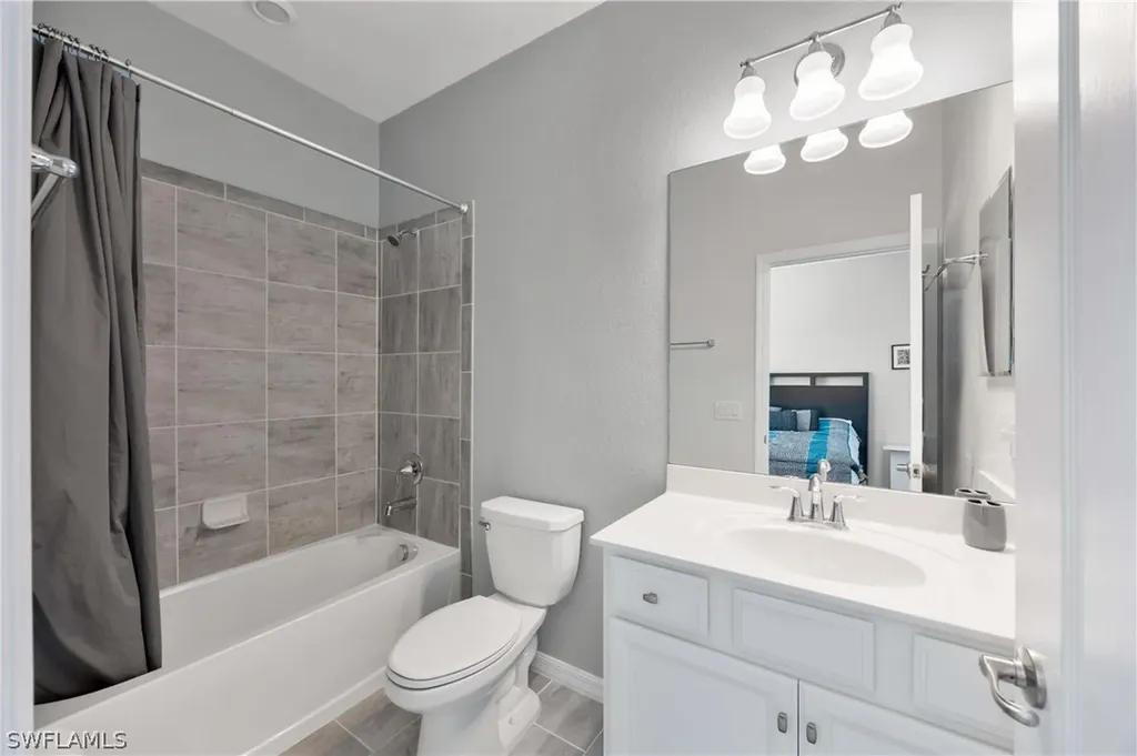 1602 Santiago Circle Naples FL 34113