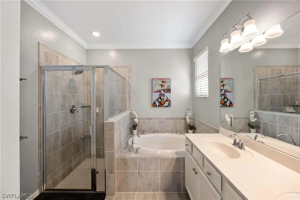 1602 Santiago Circle Naples FL 34113