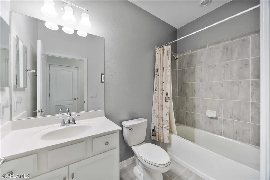 1602 Santiago Circle Naples FL 34113