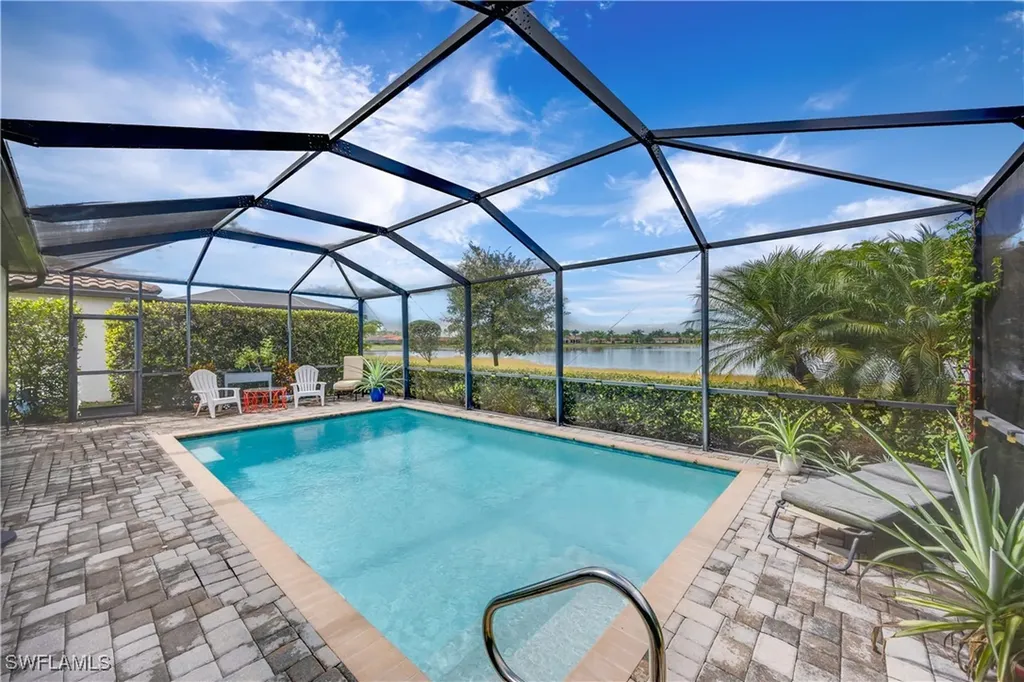 1602 Santiago Circle Naples FL 34113