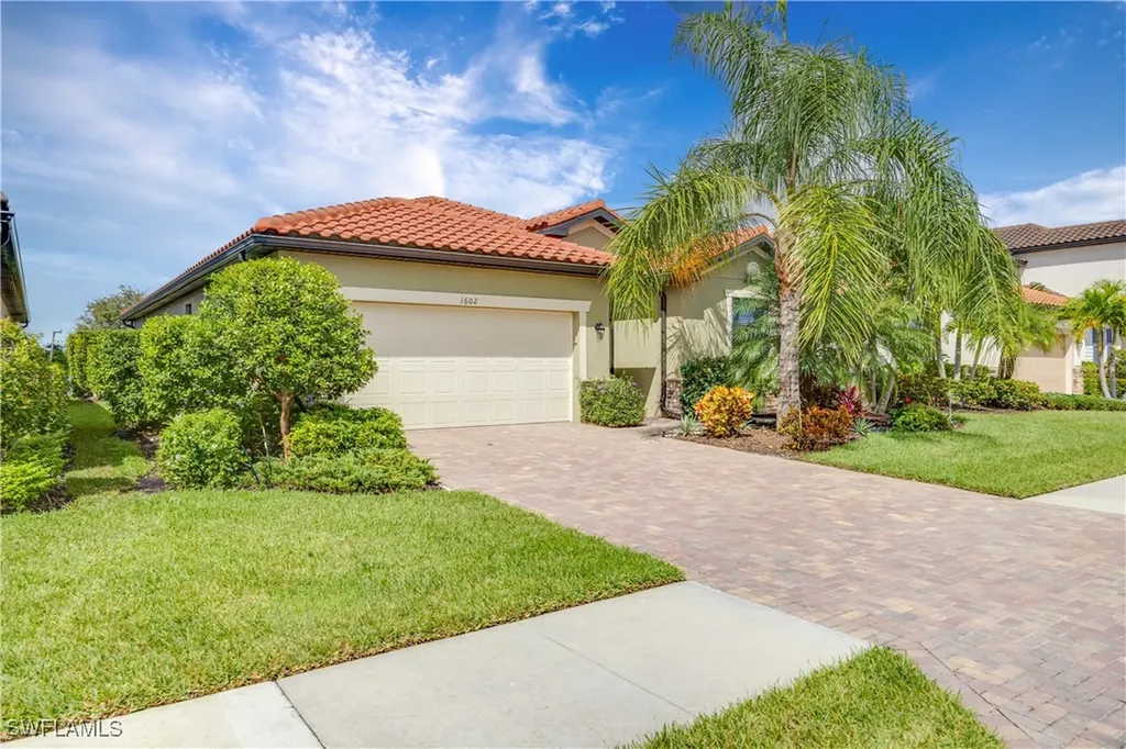 1602 Santiago Circle Naples FL 34113