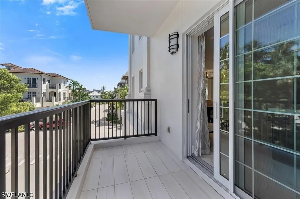 490 5th Street S Naples FL 34102
