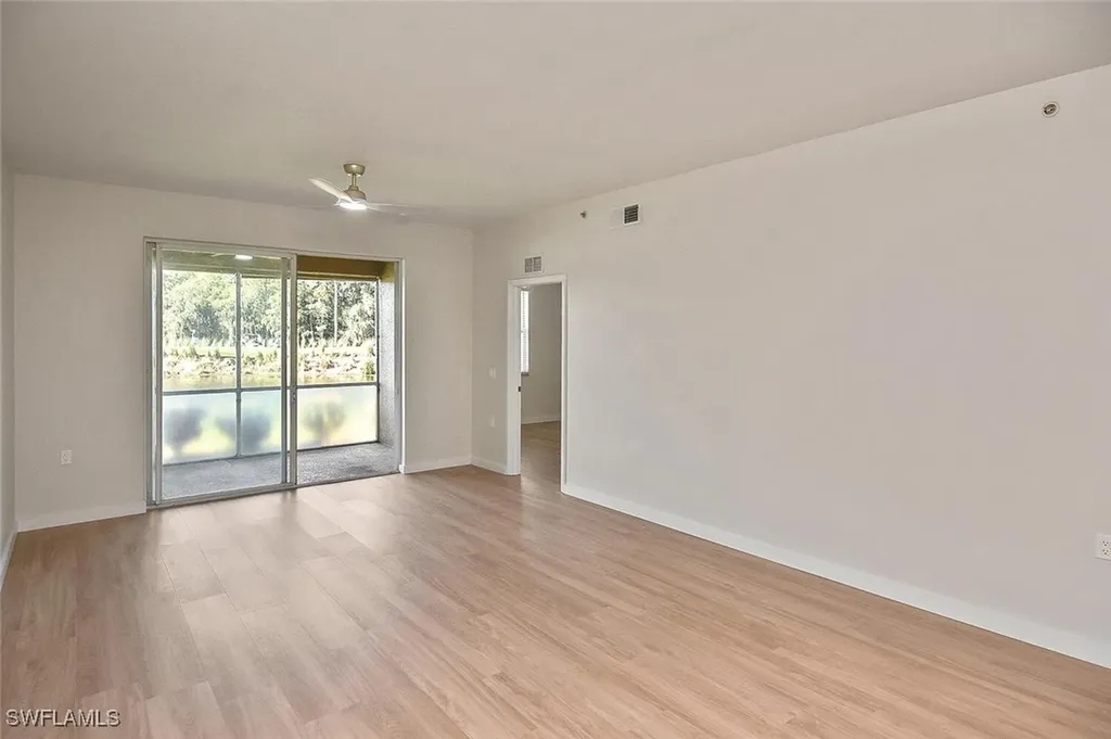 3830 Sawgrass Way Naples FL 34112