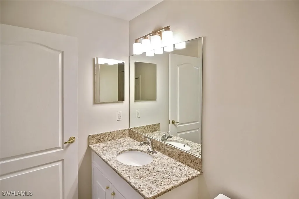 3830 Sawgrass Way Naples FL 34112