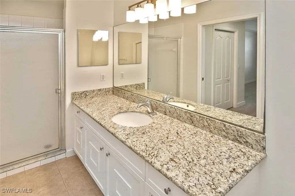 3830 Sawgrass Way Naples FL 34112