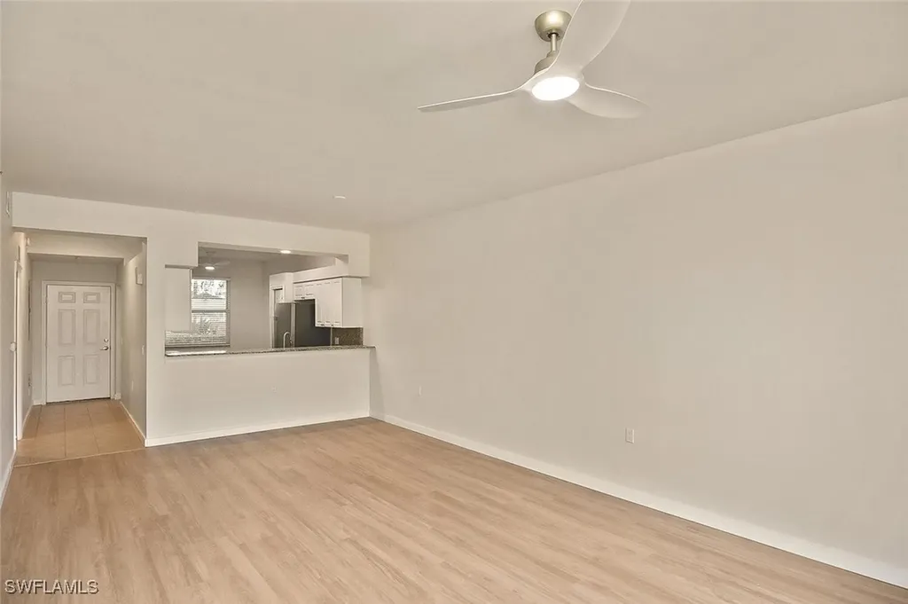 3830 Sawgrass Way Naples FL 34112