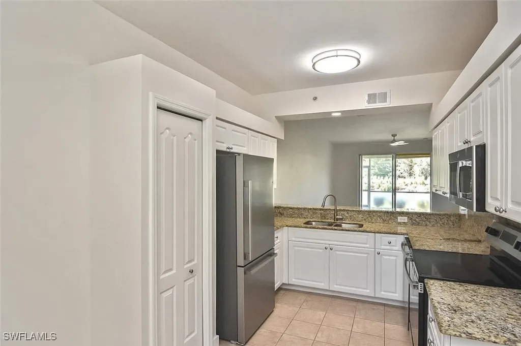 3830 Sawgrass Way Naples FL 34112