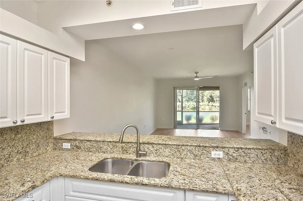 3830 Sawgrass Way Naples FL 34112