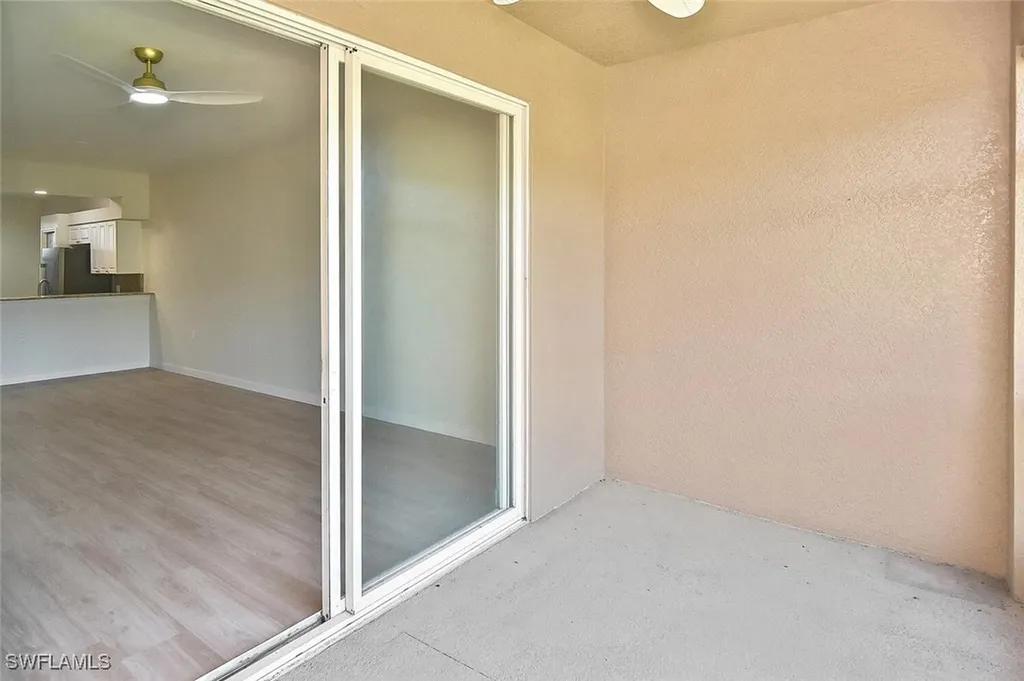 3830 Sawgrass Way Naples FL 34112