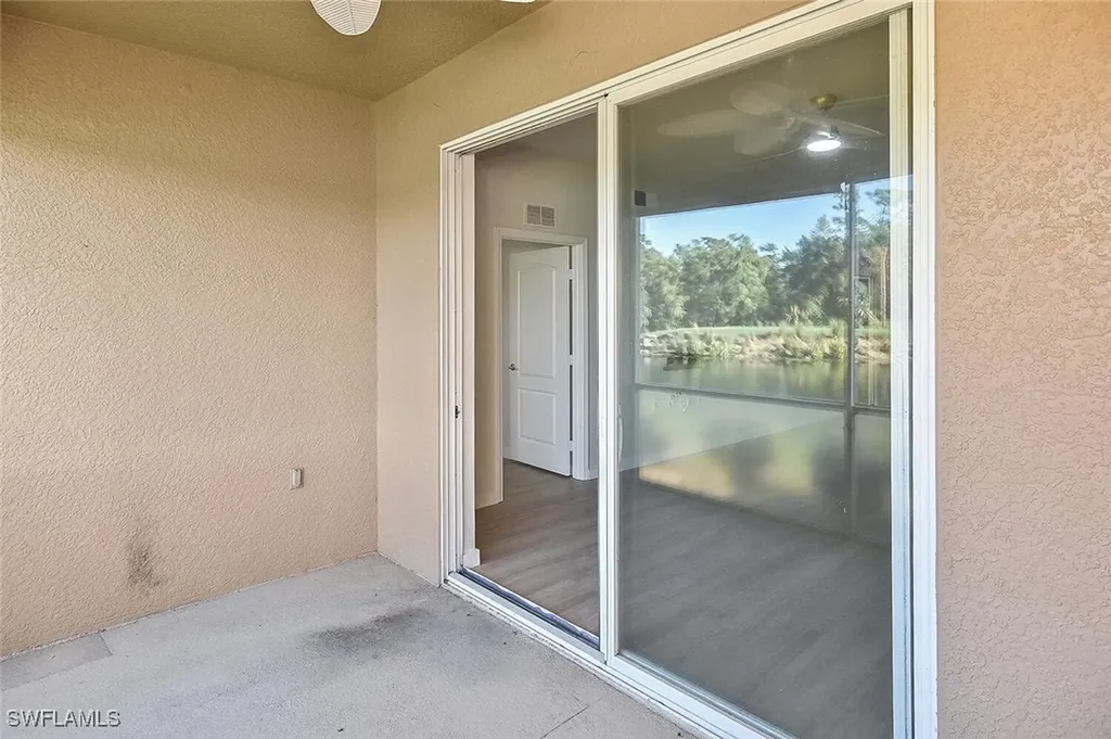 3830 Sawgrass Way Naples FL 34112