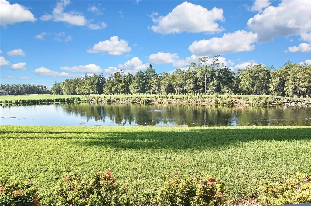 3830 Sawgrass Way Naples FL 34112