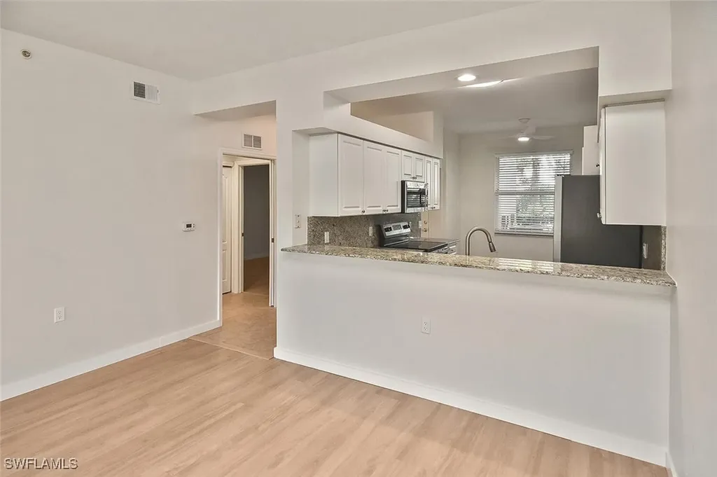 3830 Sawgrass Way Naples FL 34112