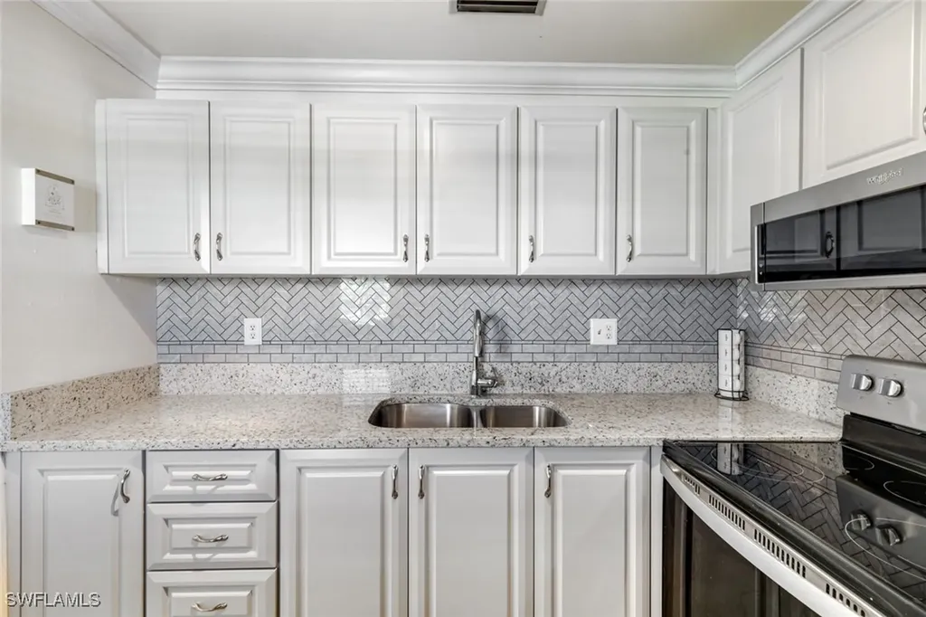 1010 Tropic Terrace North Fort Myers FL 33903