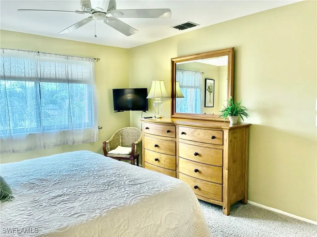 3703 SE 10th Avenue Cape Coral FL 33904