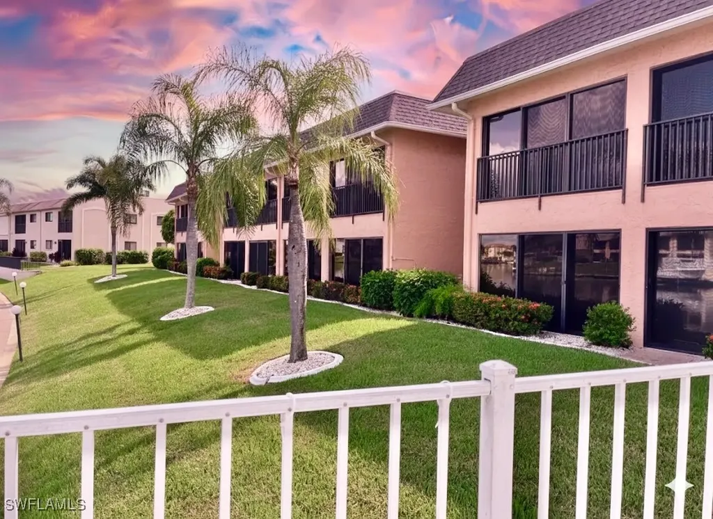 3703 SE 10th Avenue Cape Coral FL 33904