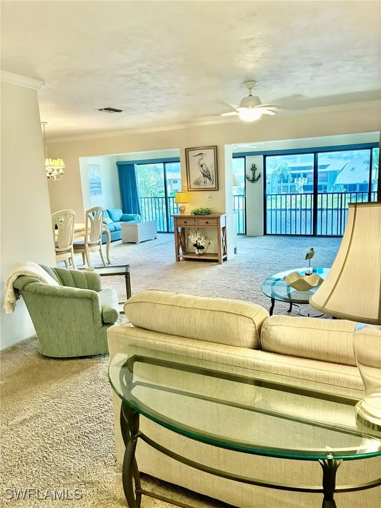 3703 SE 10th Avenue Cape Coral FL 33904