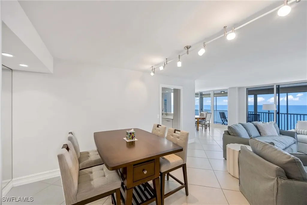 10691 Gulf Shore Drive Naples FL 34108