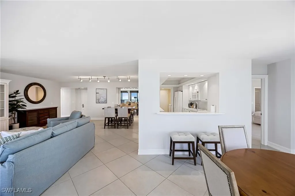 10691 Gulf Shore Drive Naples FL 34108