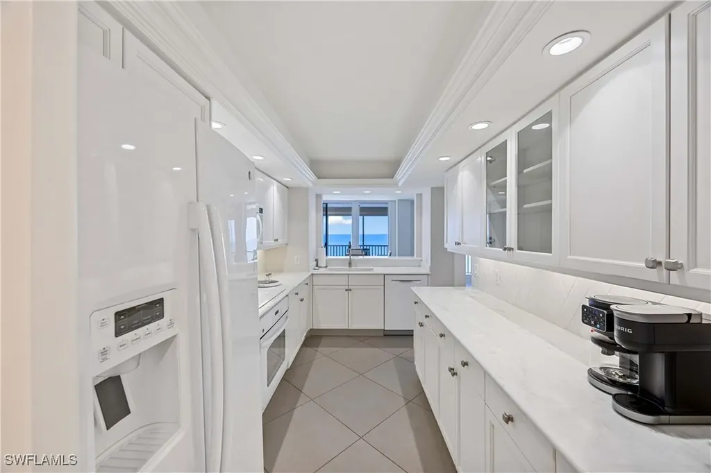 10691 Gulf Shore Drive Naples FL 34108