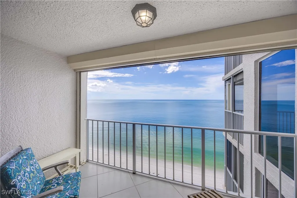 10691 Gulf Shore Drive Naples FL 34108