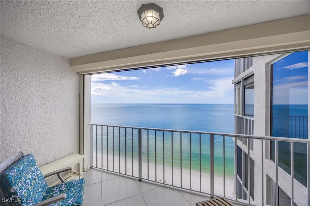 10691 Gulf Shore Drive Naples FL 34108