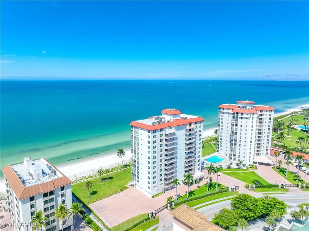10691 Gulf Shore Drive Naples FL 34108