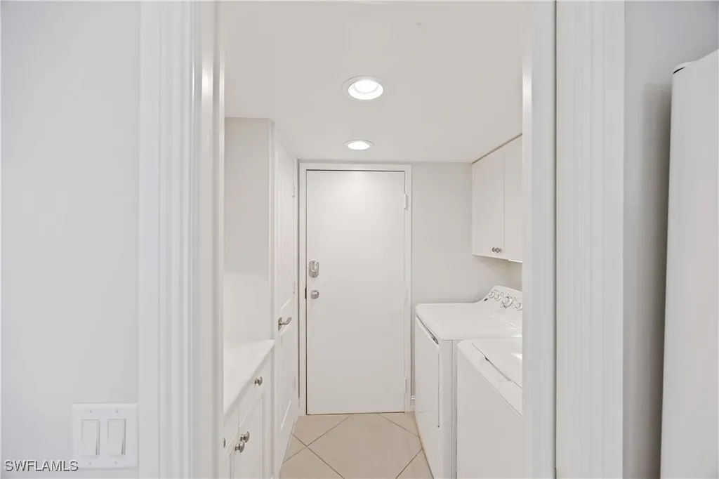 10691 Gulf Shore Drive Naples FL 34108