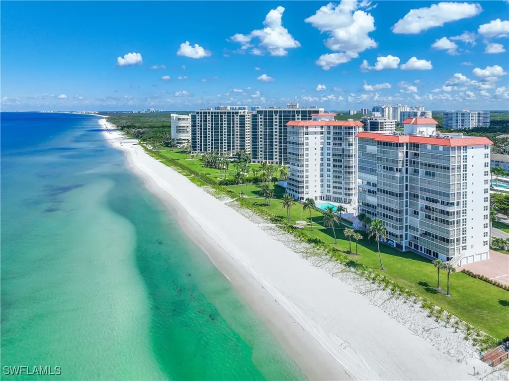 10691 Gulf Shore Drive Naples FL 34108
