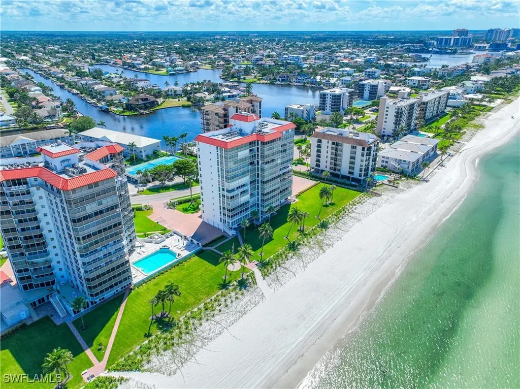 10691 Gulf Shore Drive Naples FL 34108