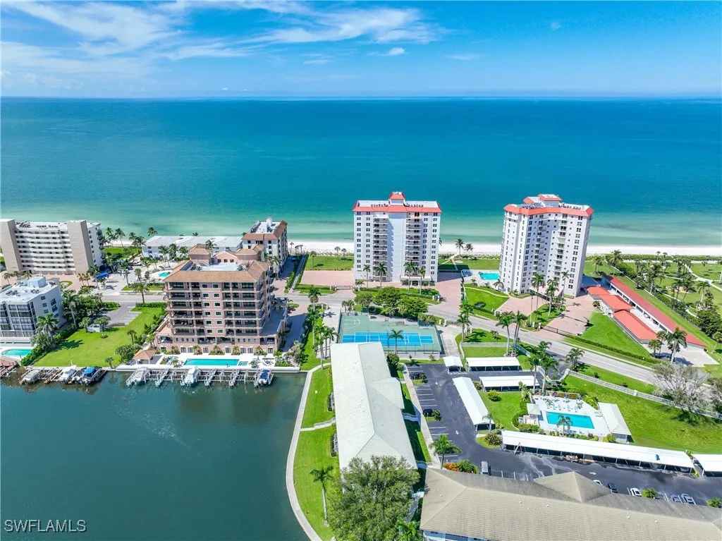 10691 Gulf Shore Drive Naples FL 34108