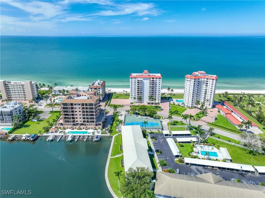 10691 Gulf Shore Drive Naples FL 34108