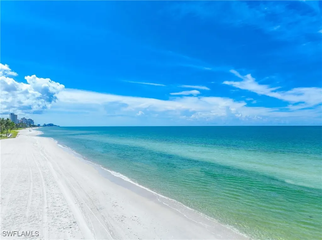 10691 Gulf Shore Drive Naples FL 34108