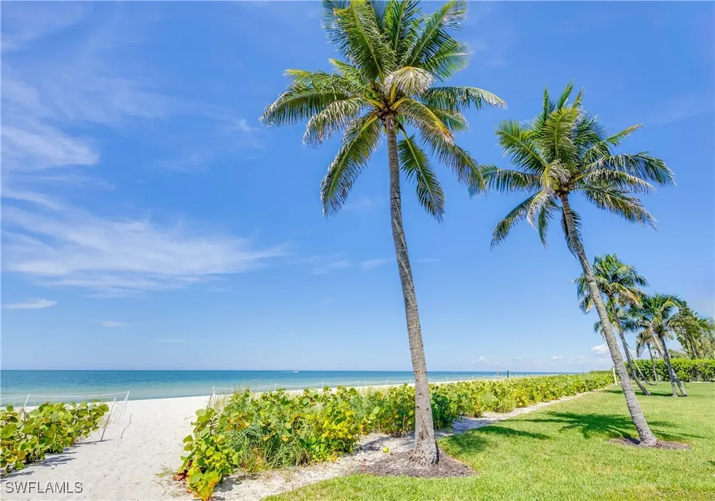 10691 Gulf Shore Drive Naples FL 34108