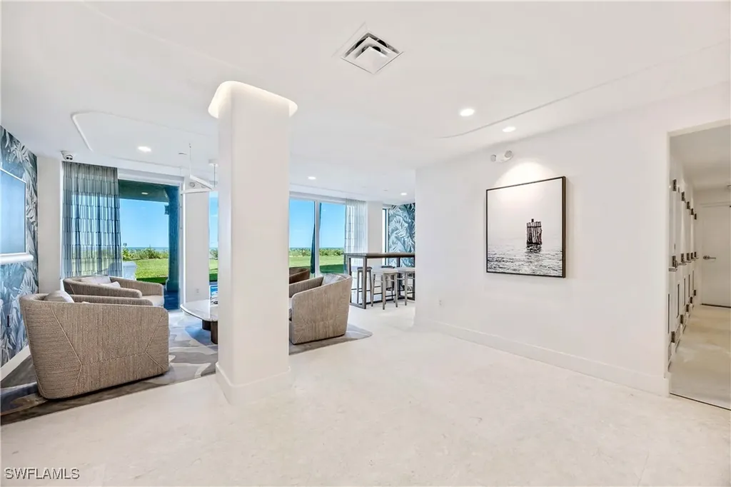 10691 Gulf Shore Drive Naples FL 34108