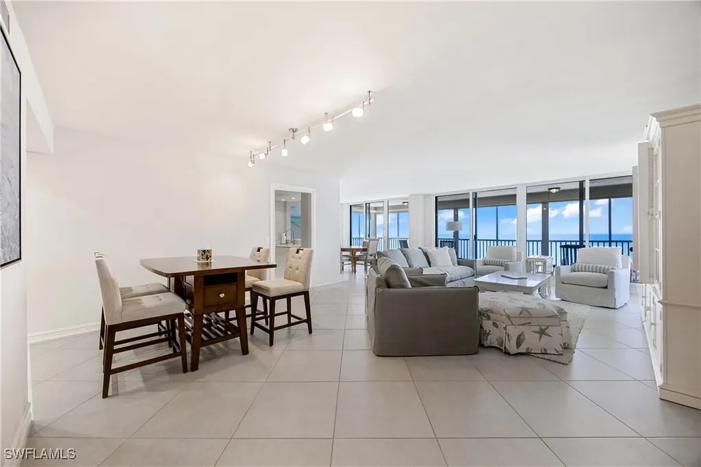 10691 Gulf Shore Drive Naples FL 34108