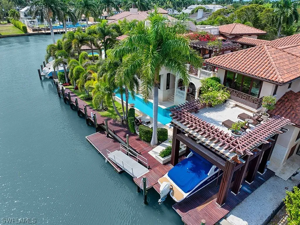 Naples FL, 2233 Forrest Lane